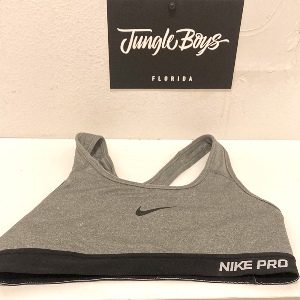 Size small Nike pro sports bra